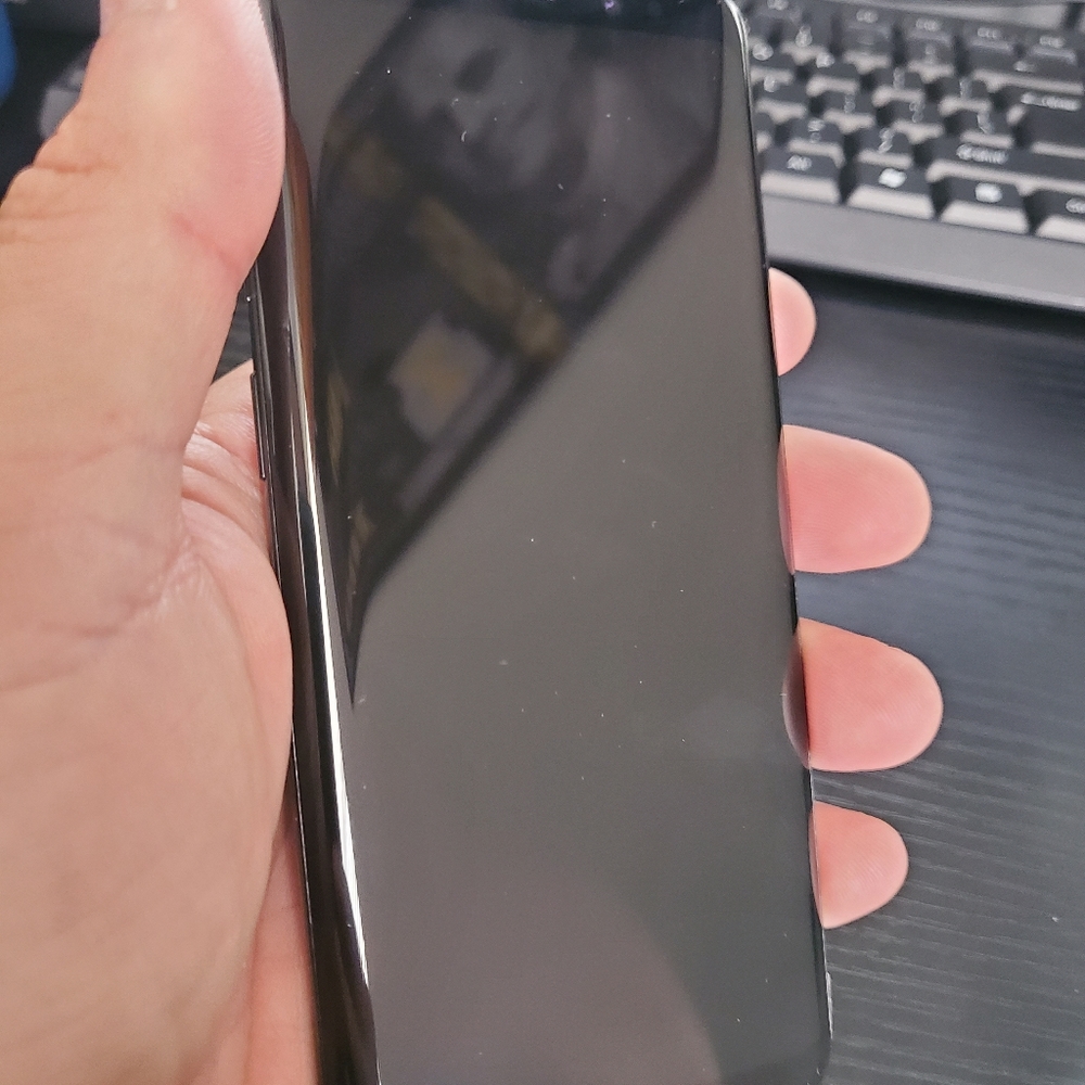 Unlocked Samsung Galaxy s8 64GB Black - Picture 8 of 8